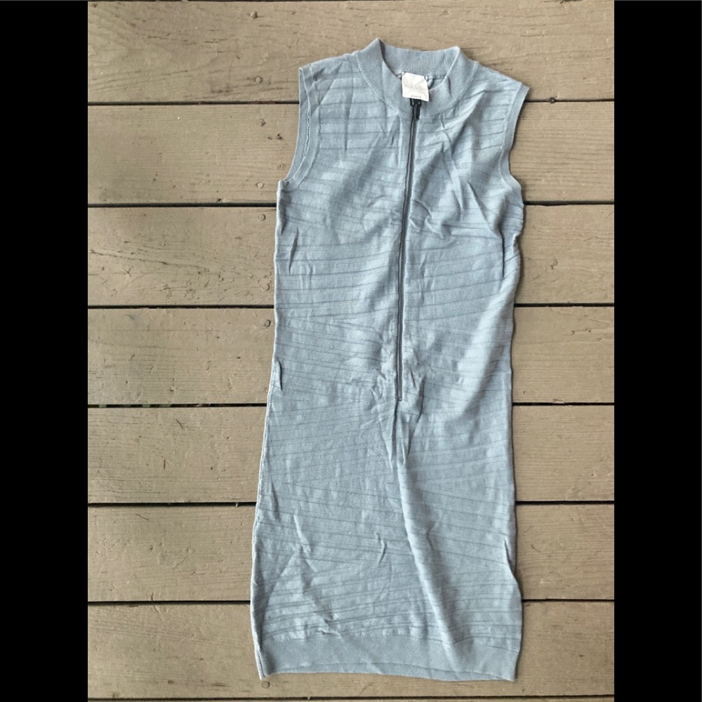 Nicole Miller P Grey Sleeveless Zip Sheath Dress